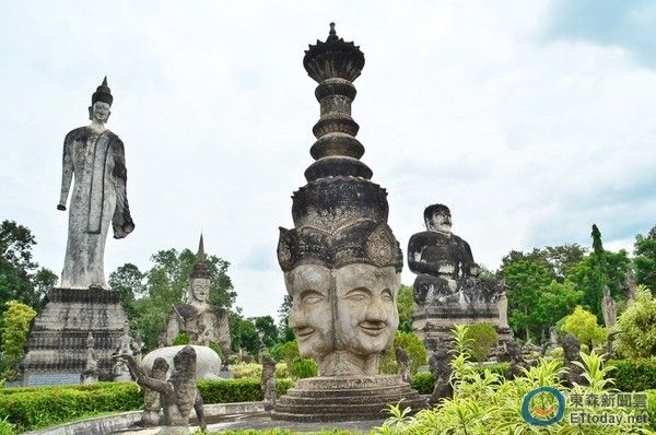 拉薩鬼窟被譽為佛像公園，內藏多達200尊雕像，讓人驚嘆不已。